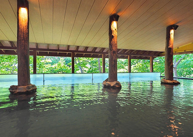 定山渓ビューホテル本館地下1・2階 湯酔郷／露天風呂